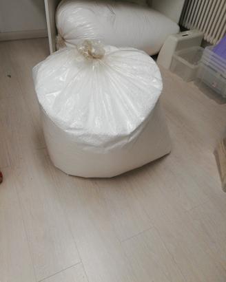 1 sacco palline di  polistirolo