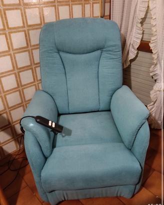 Poltrona con alzata automatica