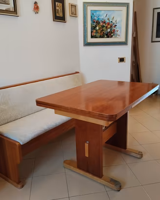 Panca lineare e tavolo
