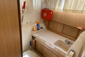 VENDITA BERTHRAM 28 ft