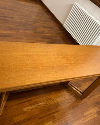 Tavolo in legno richiudibile