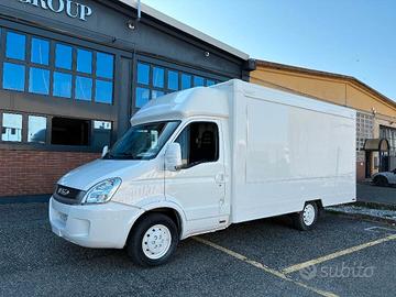 Iveco daily Food truck arredo interno nuovo