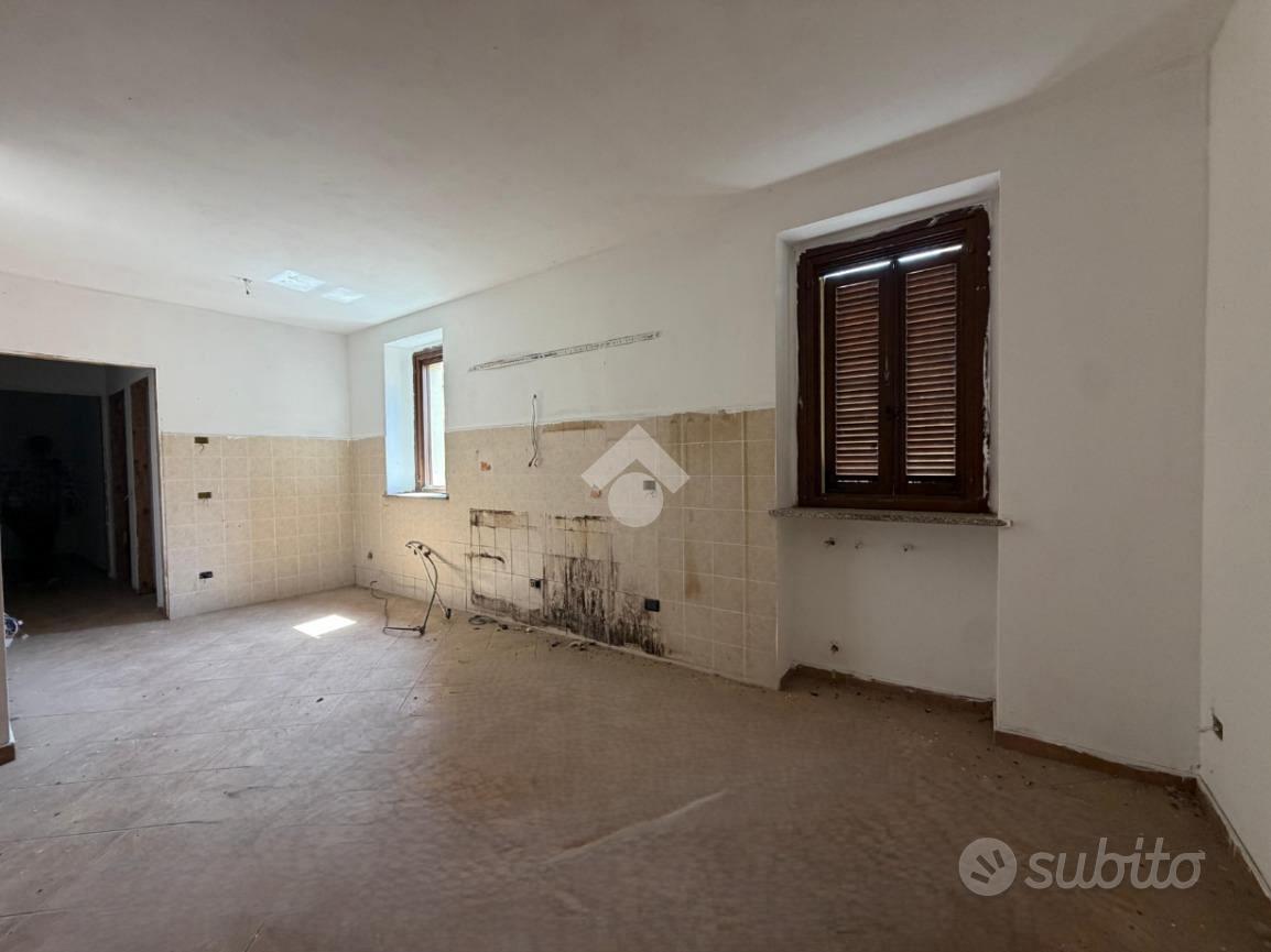 Appartamento – Borgolavezzaro - Vista 5