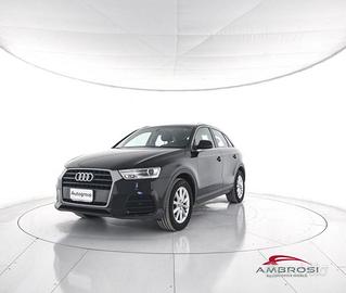 AUDI Q3 2.0 TDI 120 CV Business