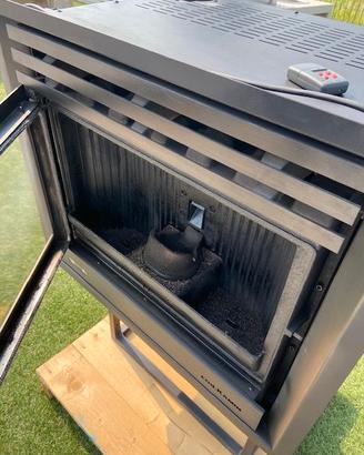 caminetto a PELLET 10 KW CANALIZZATO
