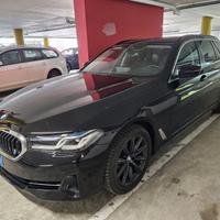 BMW 520 520d *TOURING*TETTO APRIBILE*190CV*AUTO*