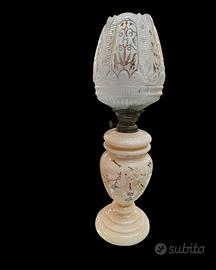 Lume a petrolio primi 900' in vetro opalino