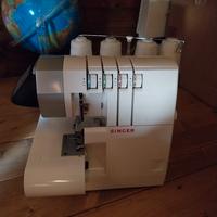 Macchina da cucire singer