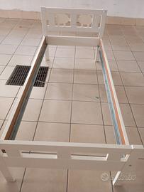 Lettino ikea con materasso.