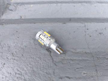 lampadina LED retromarcia fiat 500L
