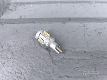 lampadina LED retromarcia fiat 500L
