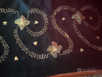 stola elegante nero e oro