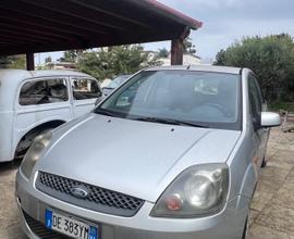 Ford Fiesta 1.4 TDCi 5p. Ghia(Prezzo trattabile)
