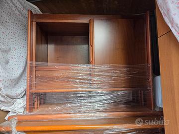 mobili arredamento ,armadi,credenze tavolo e tavol