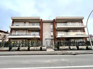 2 LOCALI A MOZZO