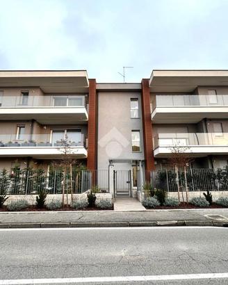 2 LOCALI A MOZZO