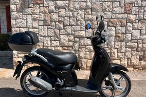 Scarabeo 100cc 4 tempi