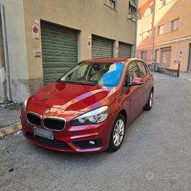 BMW 218d advangarde