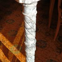 Colonna in marmo arredo casa