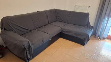 Divano ad angolo a letto e contenitore