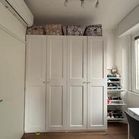 Armadio IKEA con accessori interni