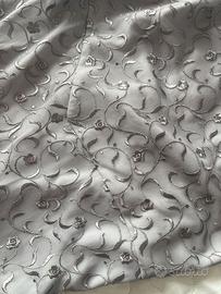 Vestito da cerimonia fatto su misura da una sarta