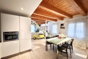 PORZIONE DI TRIFAMILIARE A PIANIGA