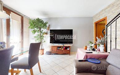 Casa indipendente su tre livelli