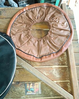 copriruota scorta vespa piaggio accessorio marrone