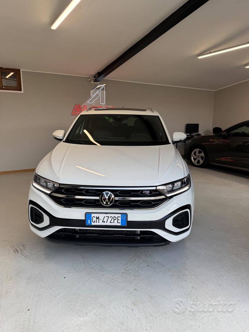 Volkswagen T-Roc 2023 photo 2