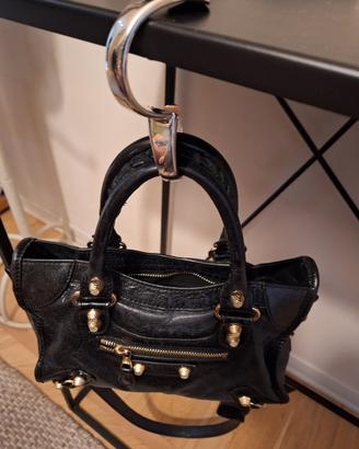 gancio da tavolo per borsa