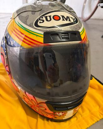 Casco suomy