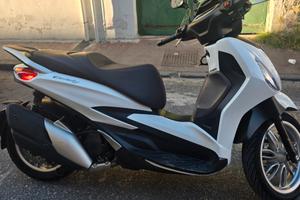 Piaggio Beverly 400 - 2022