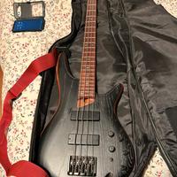 Basso elettrico Ibanez e Amplificatore Warwick