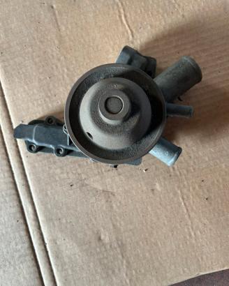 Pompa acqua alfa Romeo duetto , alfetta , gtv