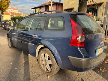 Renault Megane grandtour 1.5 dci *NEOPATENTATI