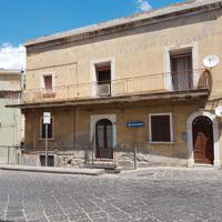 Casa singola Agira "borghi più belli d'Italia"