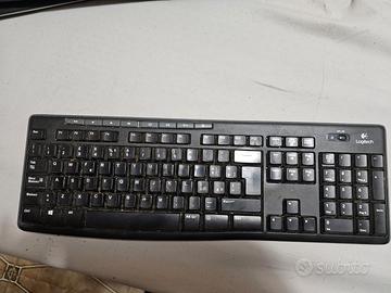 Tastiera Logitech con cavo