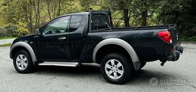 MITSUBISHI L200 2.5 DI-D/136CV Club Cab Intense