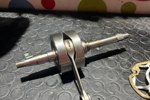 Albero Malossi RHQ Biella in titanio PIAGGIO