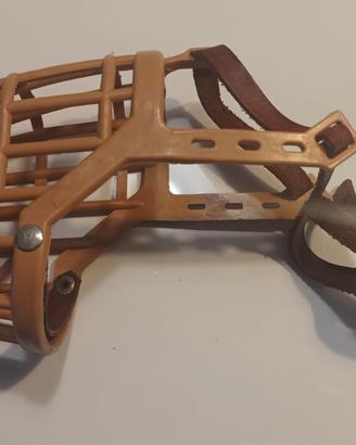 Museruola cane a cestello plastica rigida 