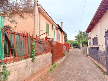 2 LOCALI A MARINO