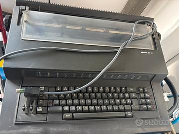 macchina da scrivere Olivetti ET 121