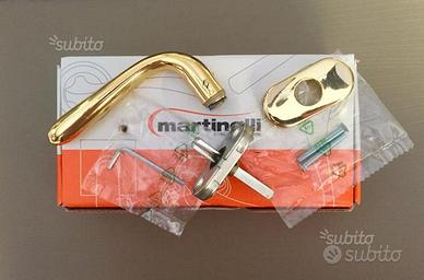 Maniglie finestre dorate