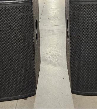 subwoofer turbosound iqb18 