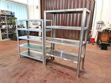 2 scaffalature per stoccaggio prodotti usate