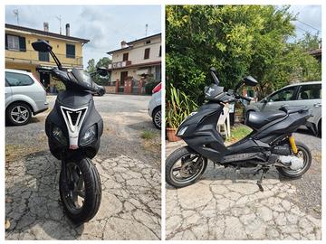 Aprilia SR 50 R  - Con modifiche + Pezzi originali