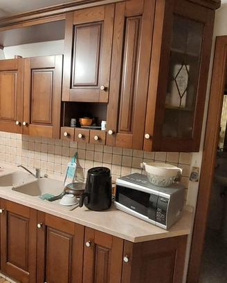 cucina lineare in legno