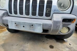 JEEP CHEROKEE SPORT 2010 - PARAURTI ANTERIORE