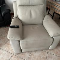 Poltrona. Poltronesofa.